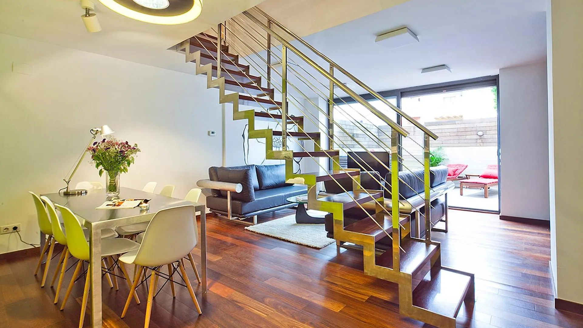 My Space Emirates - Splendid Apartment With Terrace And Pool Near Park Gueell バルセロナ 0*,