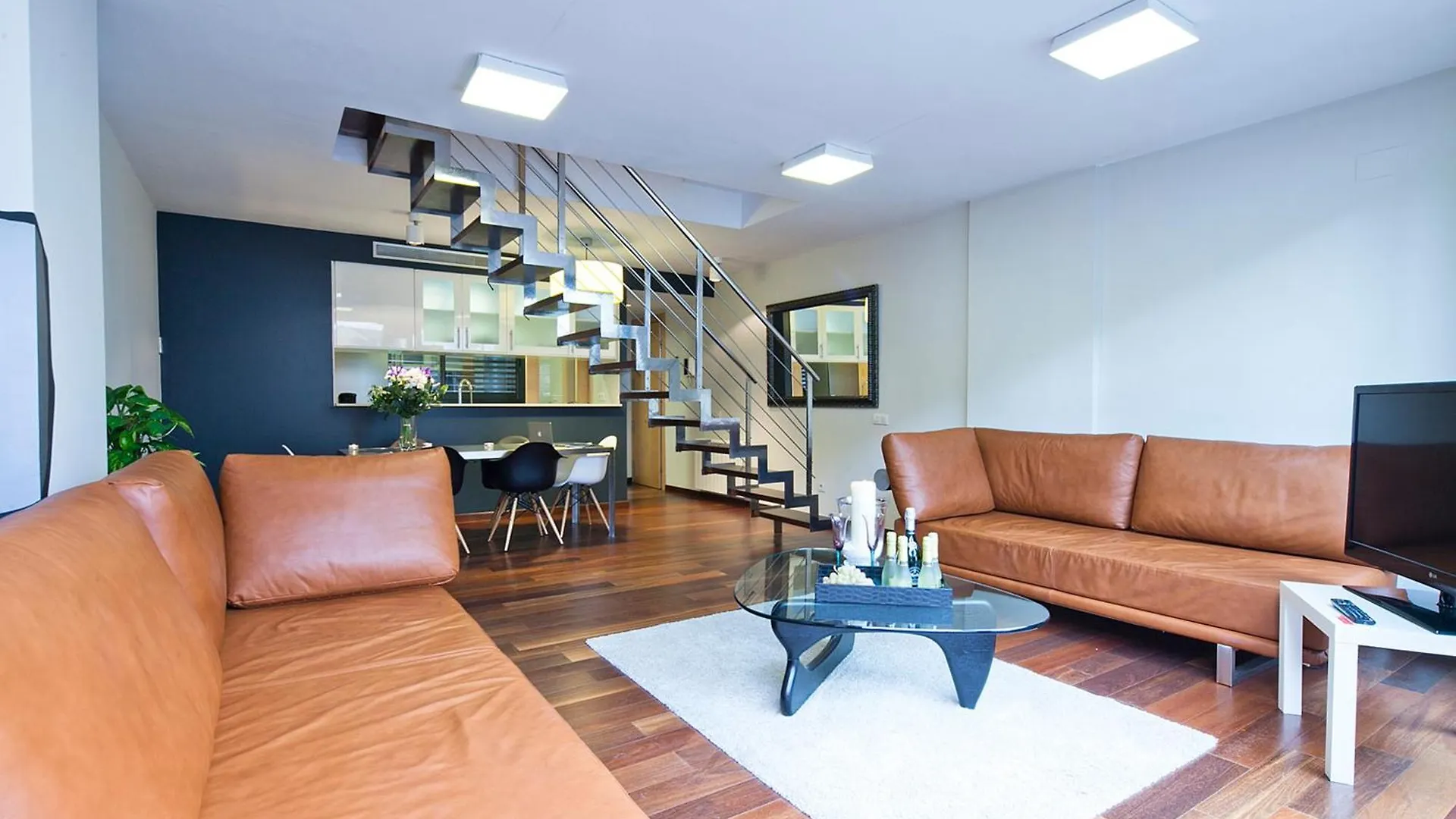 My Space Emirates - Splendid Apartment With Terrace And Pool Near Park Gueell バルセロナ